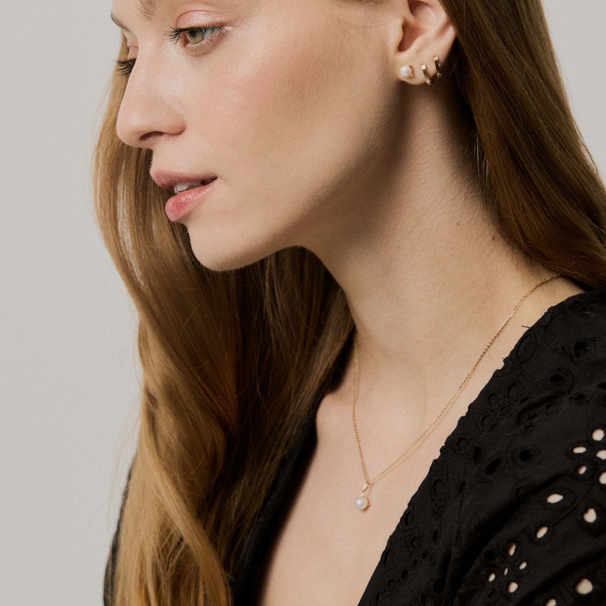 Pandantiv cu perla si aur galben 14K | Atelier Devi