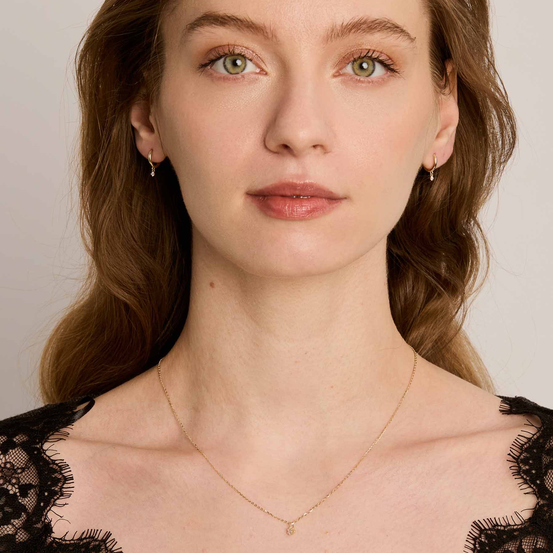 Cercei Hoop „Lenna” din Aur 14K cu Diamant