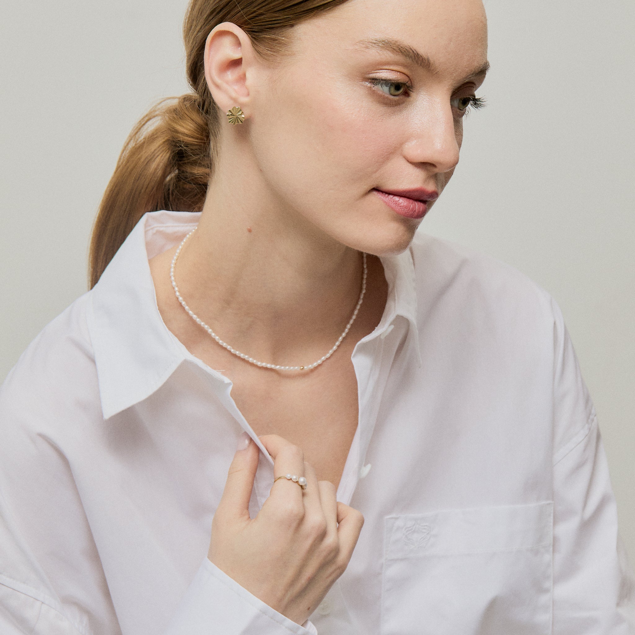 Atelier Devi Colier perle naturale la baza gatului aur 14K