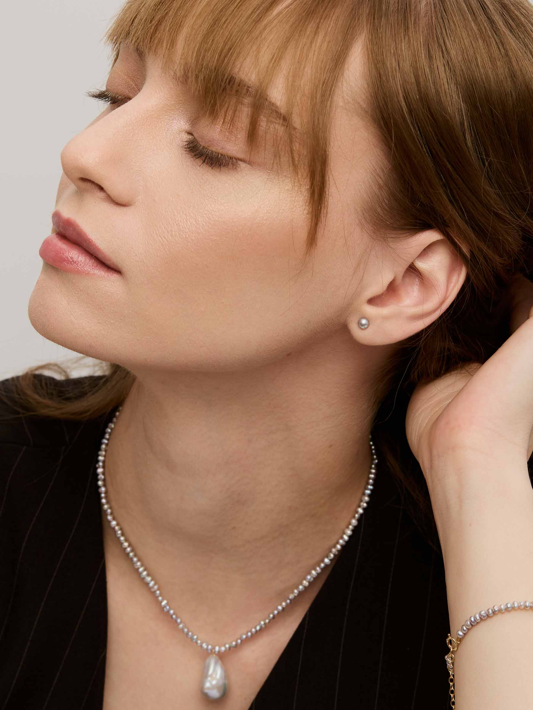 Button Earrings - Grey Pearls