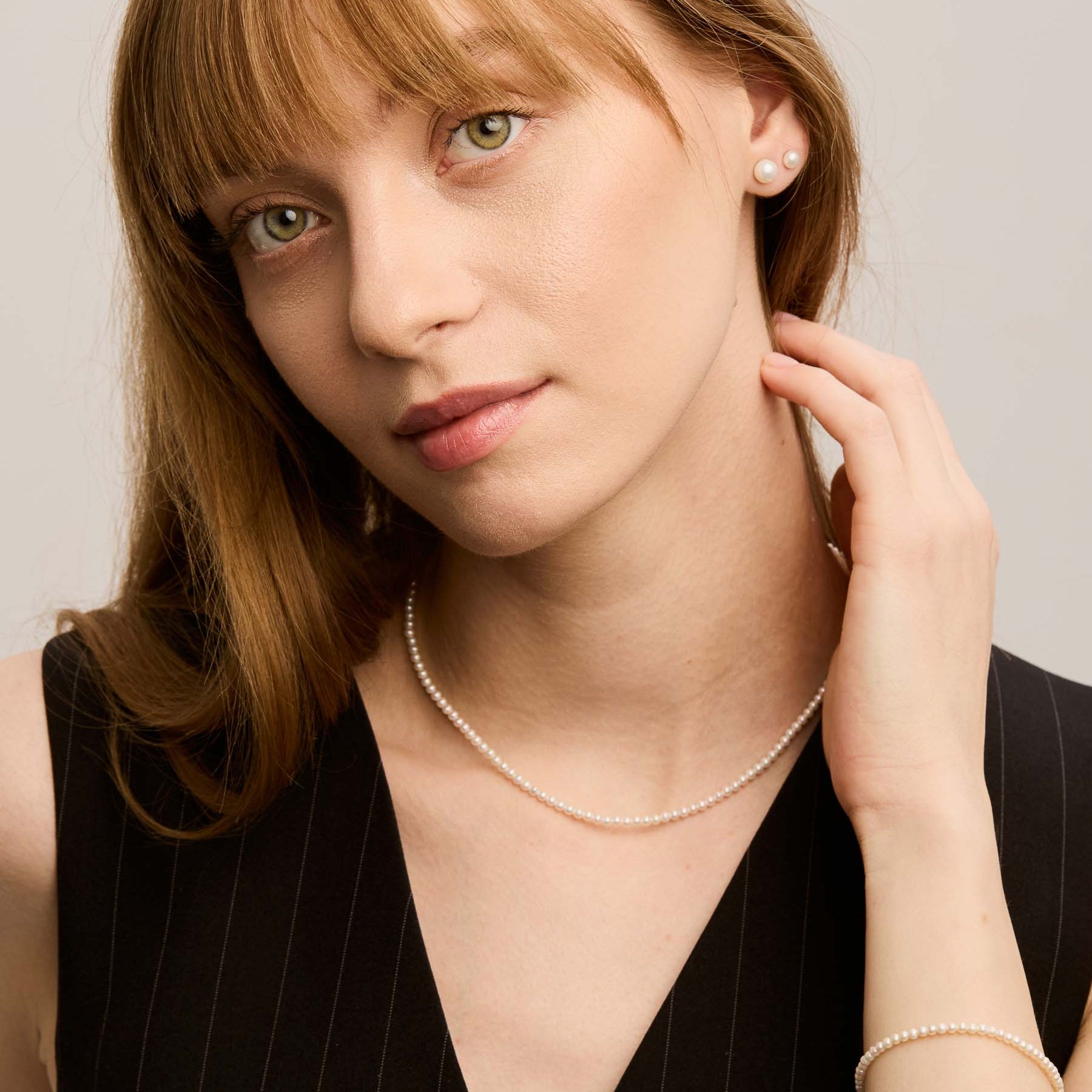 Tiny Earrings - White Pearls & Gold