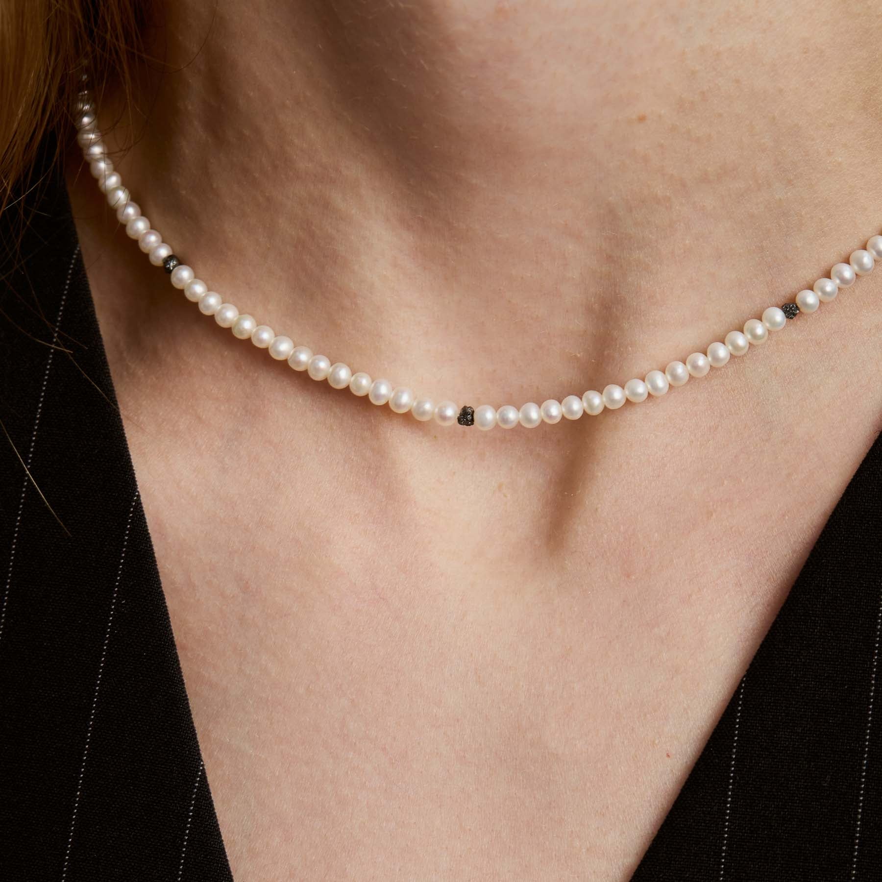 Meyuri Necklace - Black Diamonds & Gold