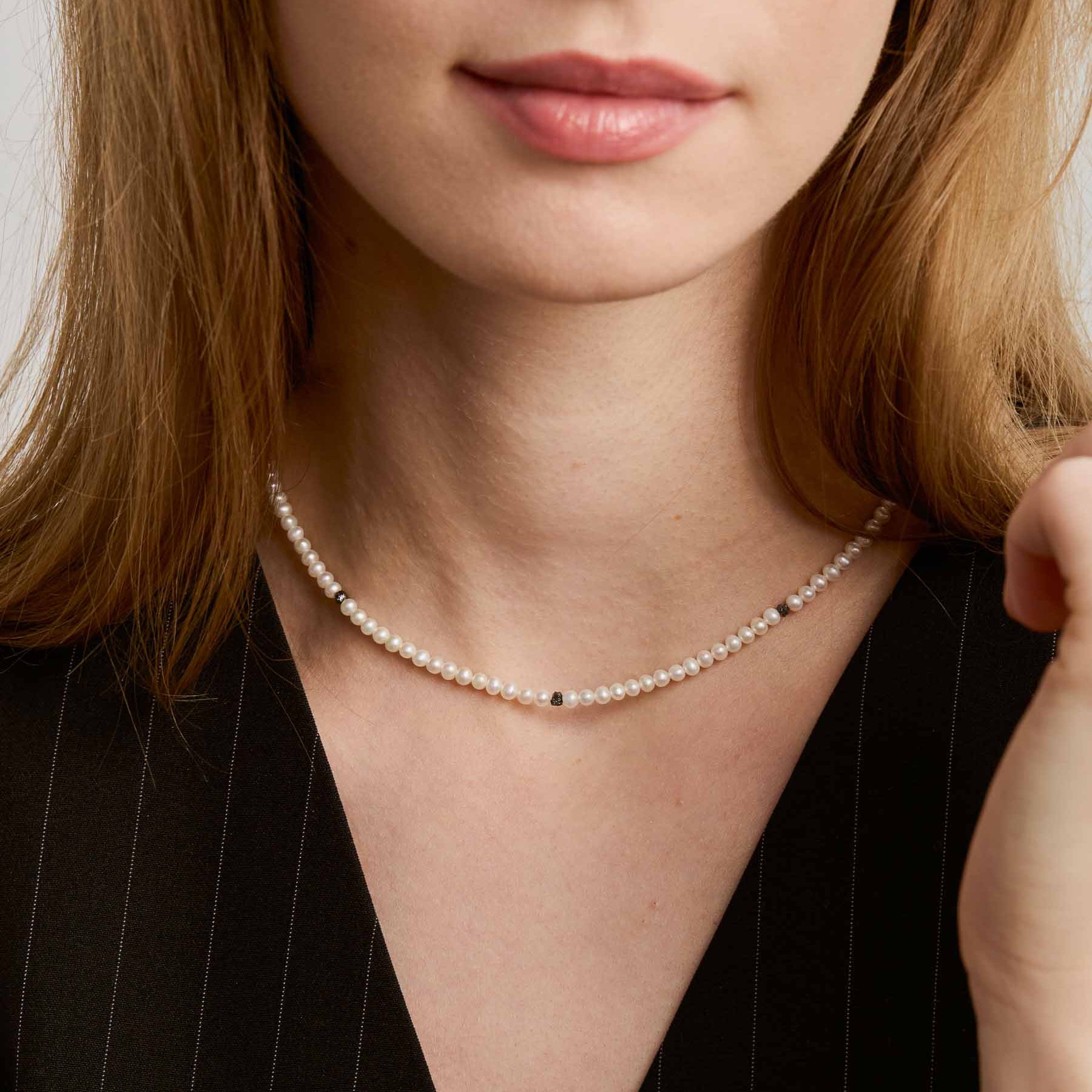 Meyuri Necklace - Black Diamonds & Gold