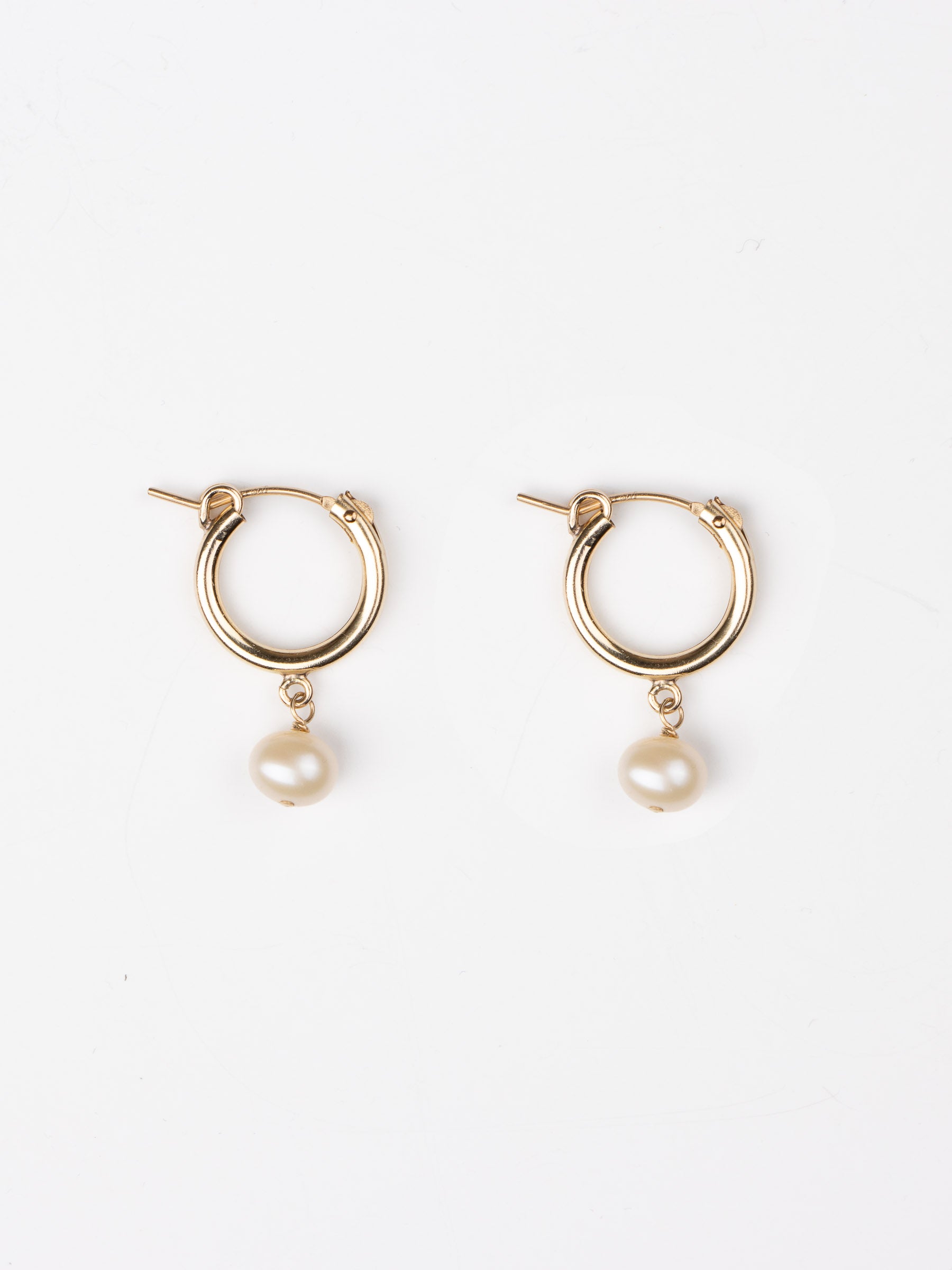 Miki Earrings - Gold & Pearls