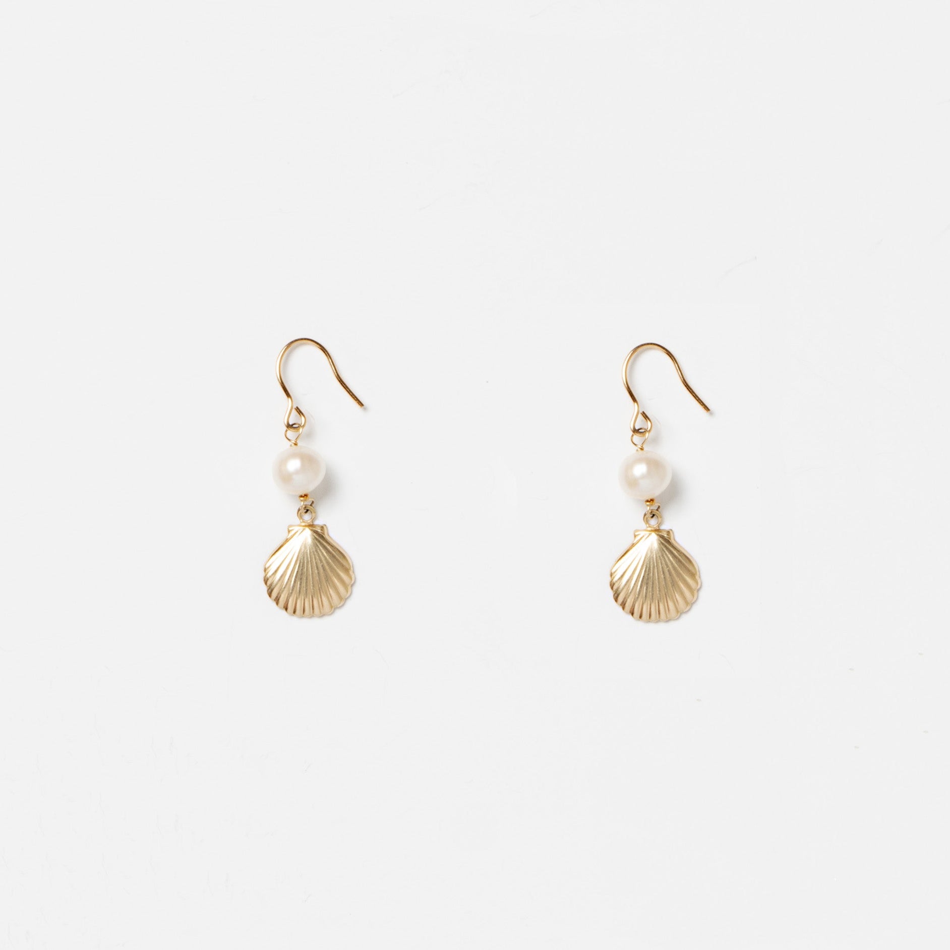 Sea Wonders Earrings - Pearls & Gold