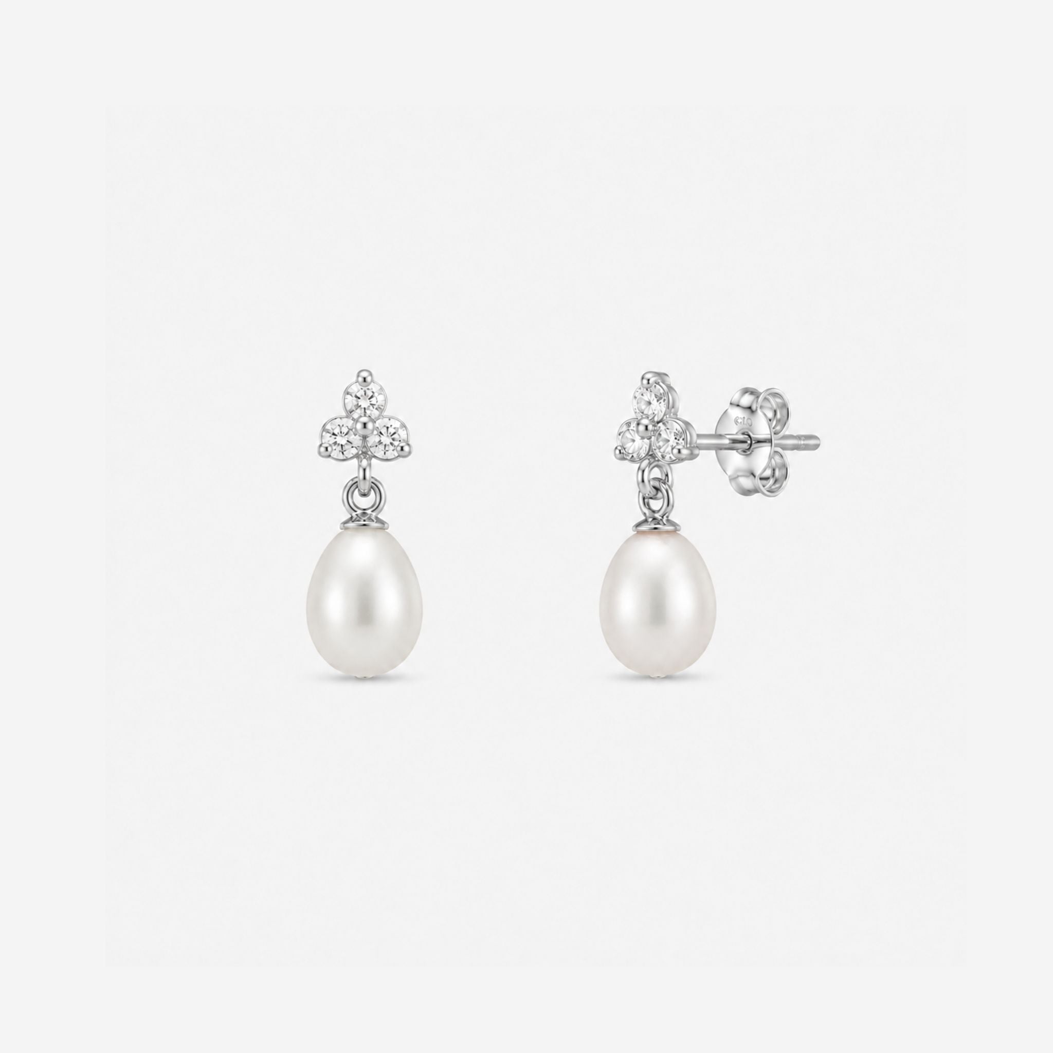 Nana Earrings - Silver & Pearls