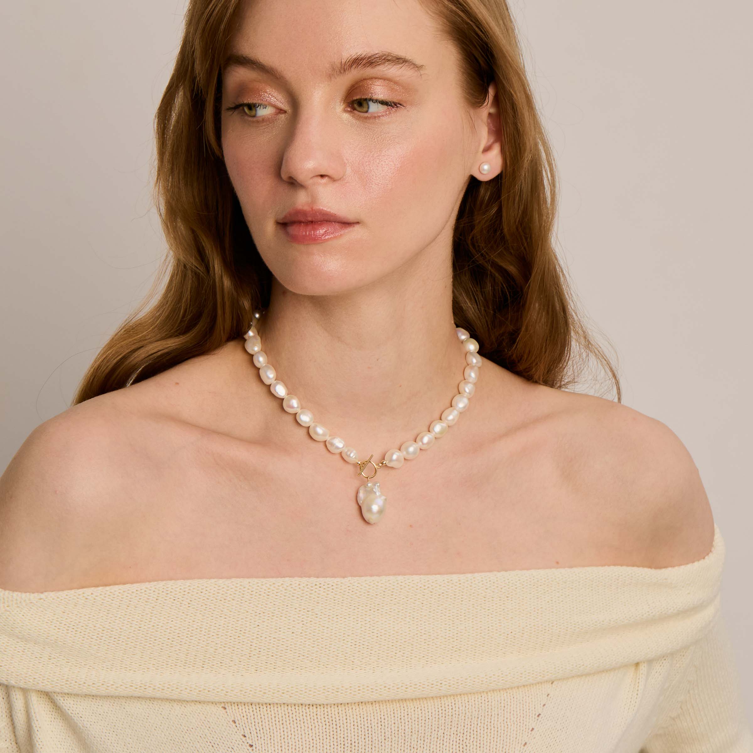 Cindy Necklace - Ivory Pearls & Gold