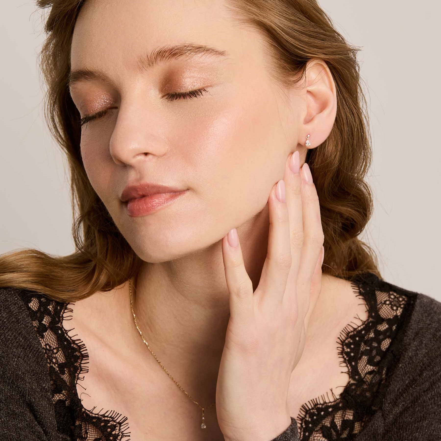 Naya Earrings - Aur 14K