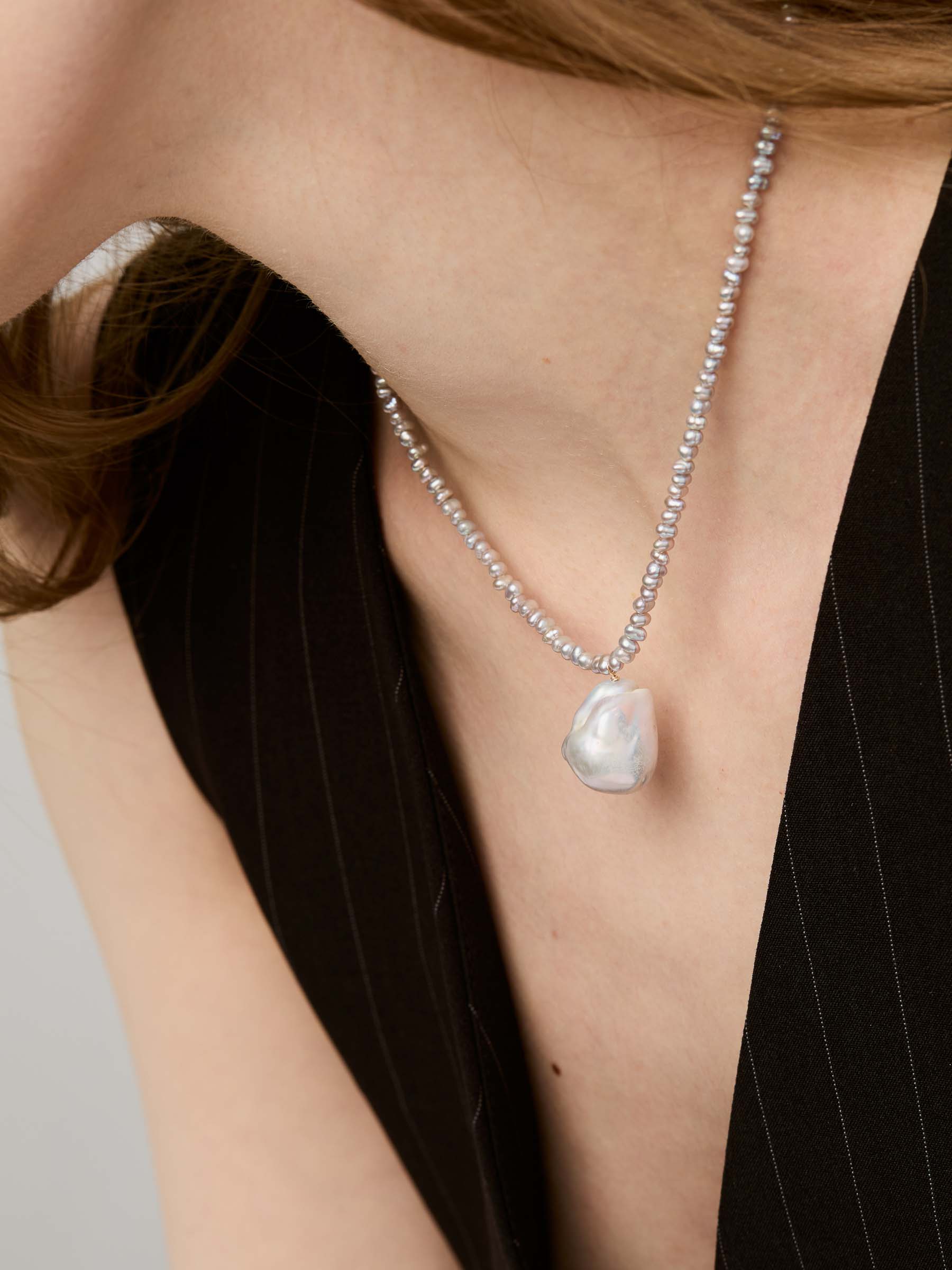 Bella Necklace - Pearls & Gold