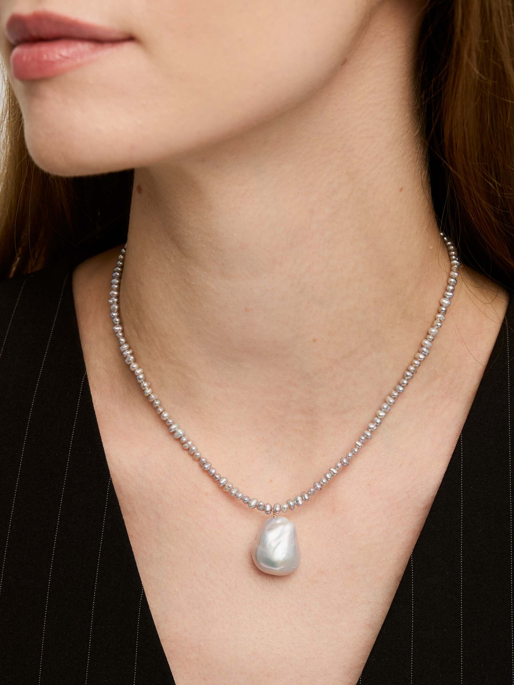 Bella Necklace - Pearls & Gold