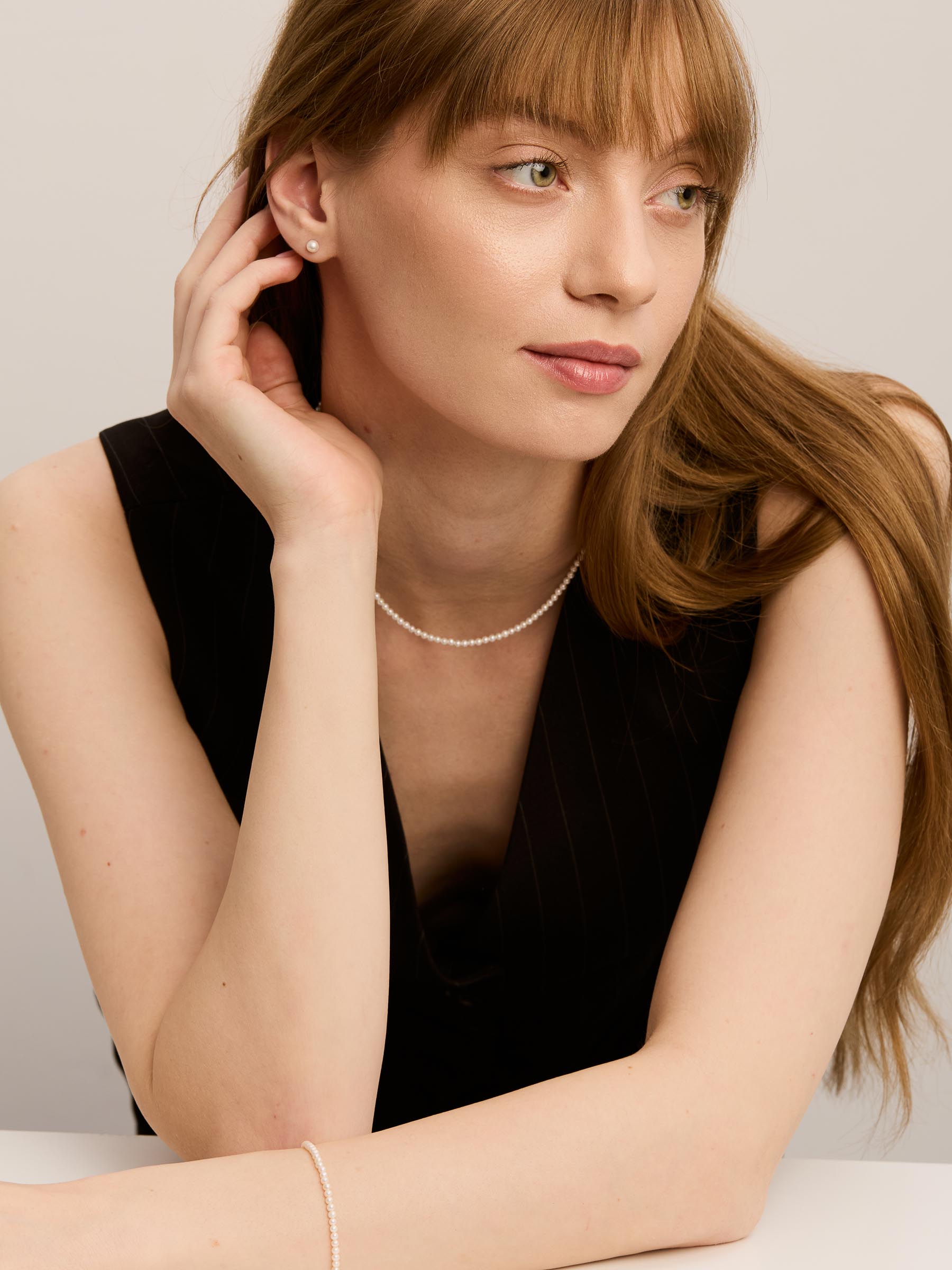 Tiny Earrings - White Pearls