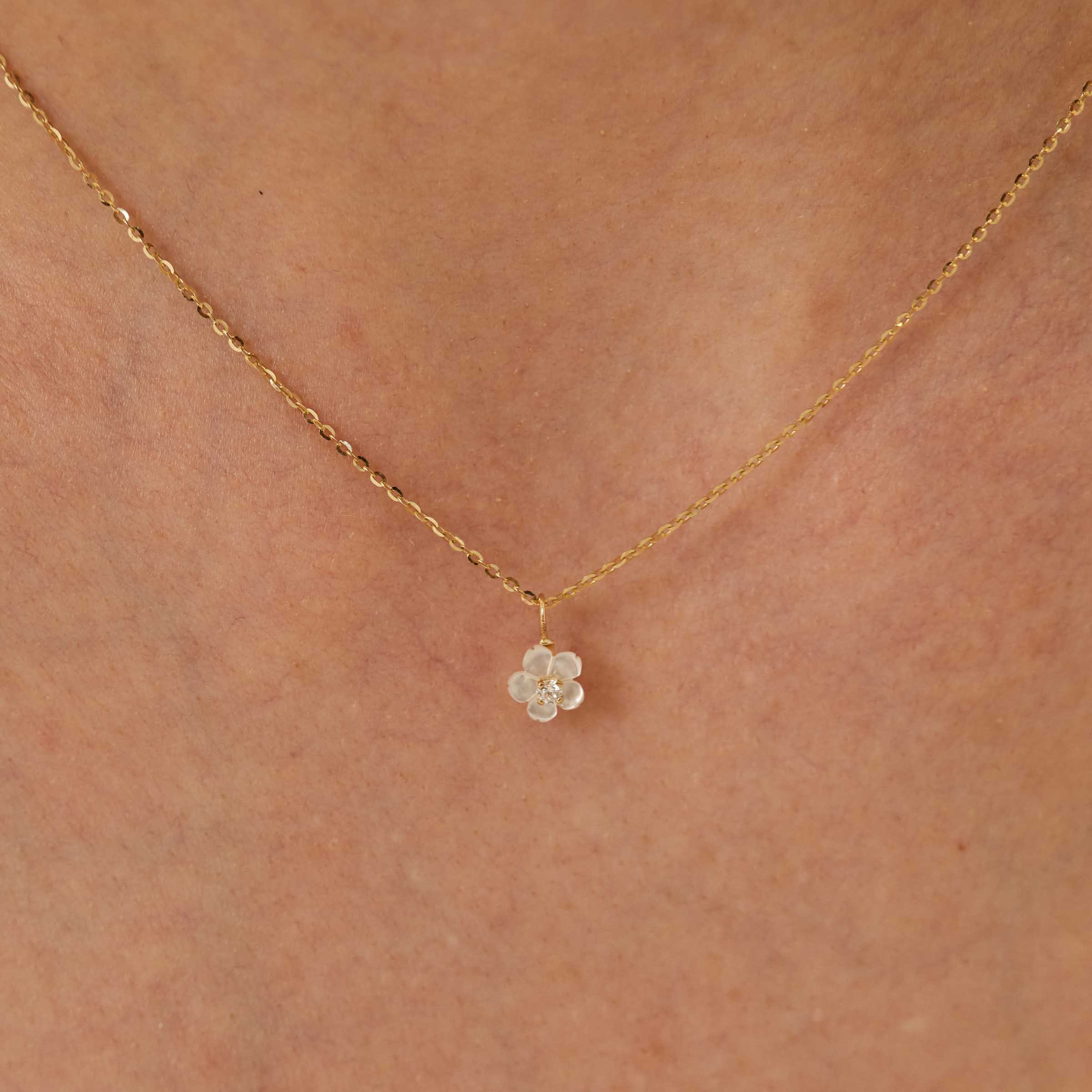 Pandantiv „Sakura” din Aur 14K • Sidef Natural