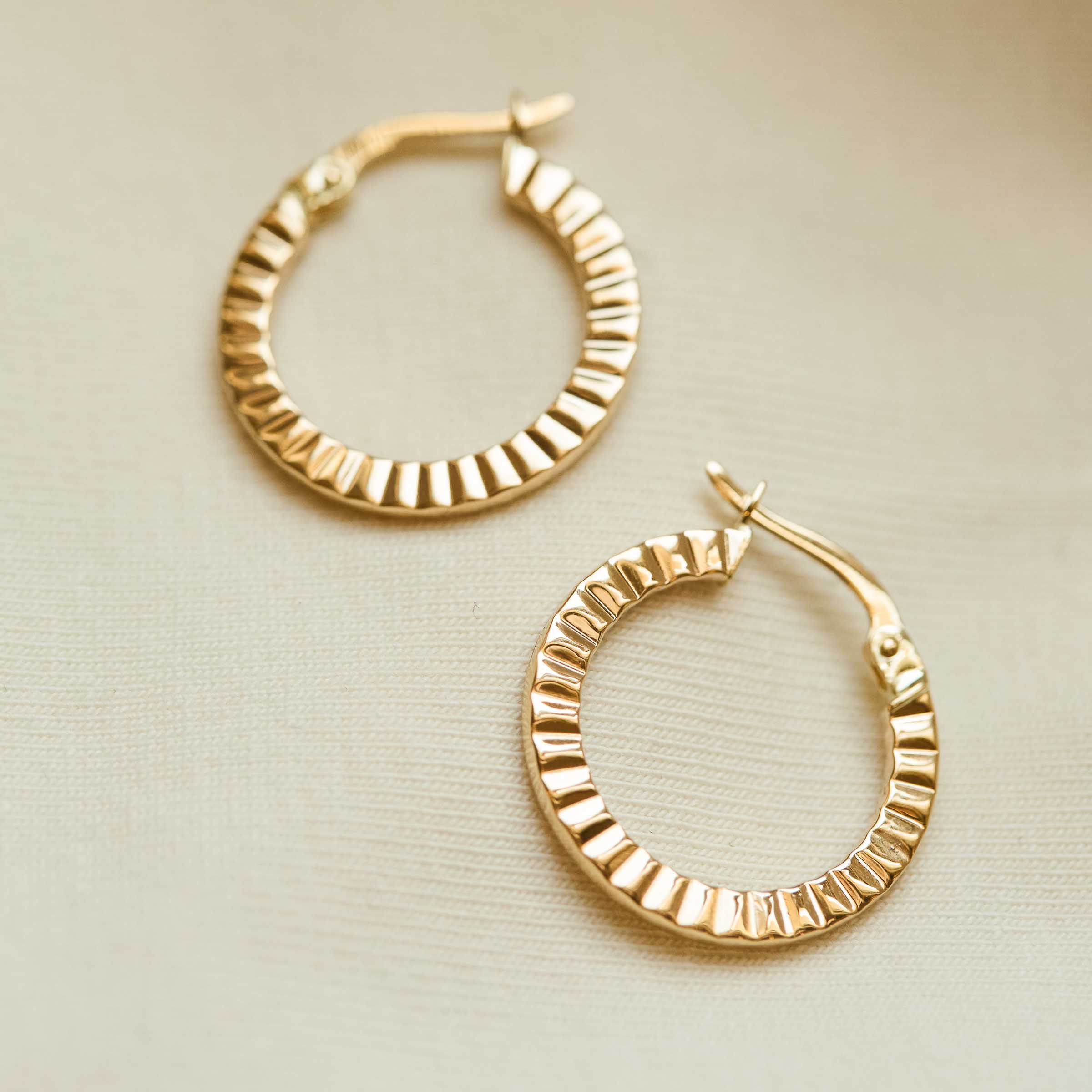 Cercei rotunzi „Léa” din Aur Galben 14K 15 mm diametru