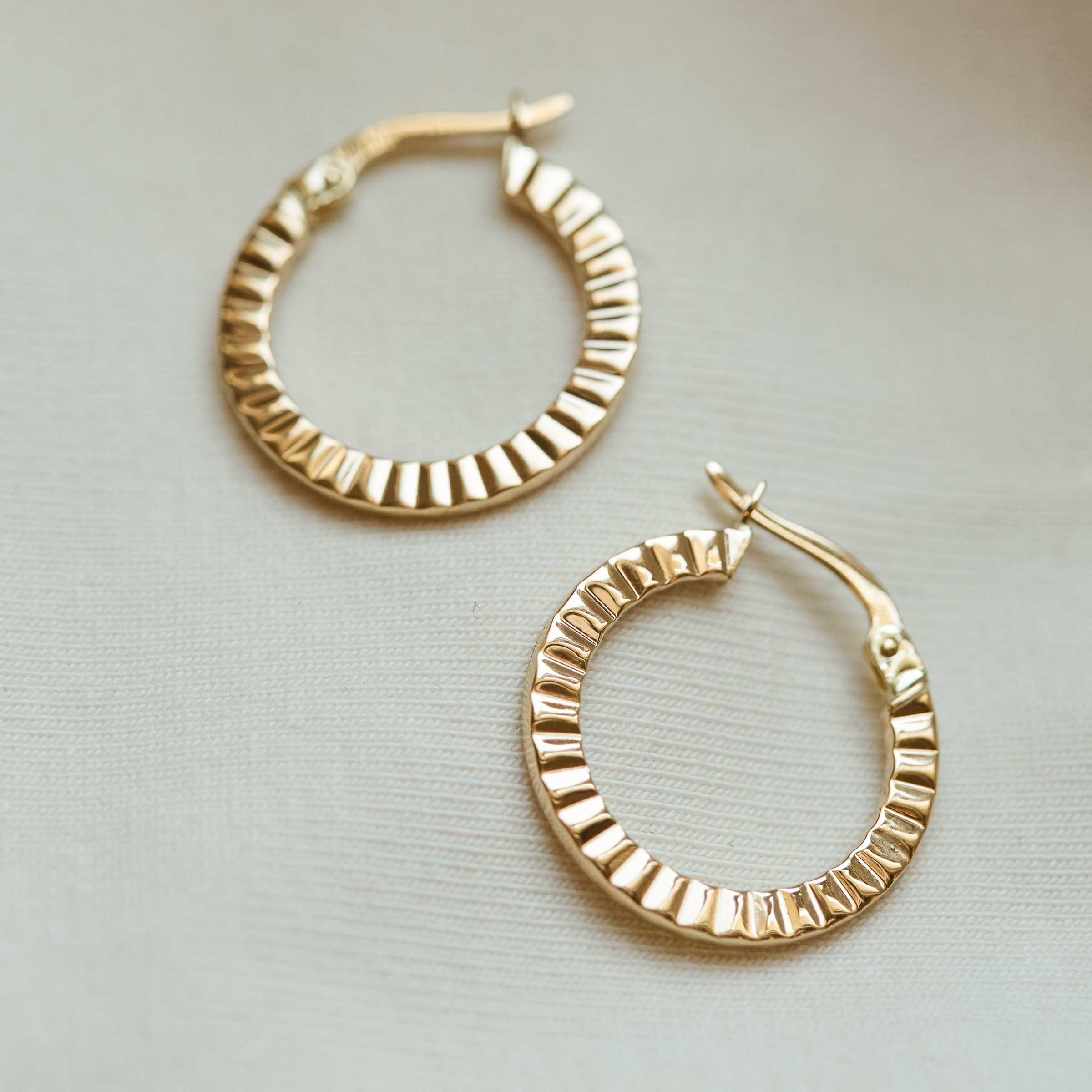 Cercei rotunzi „Léa” din Aur Galben 14K 15 mm diametru