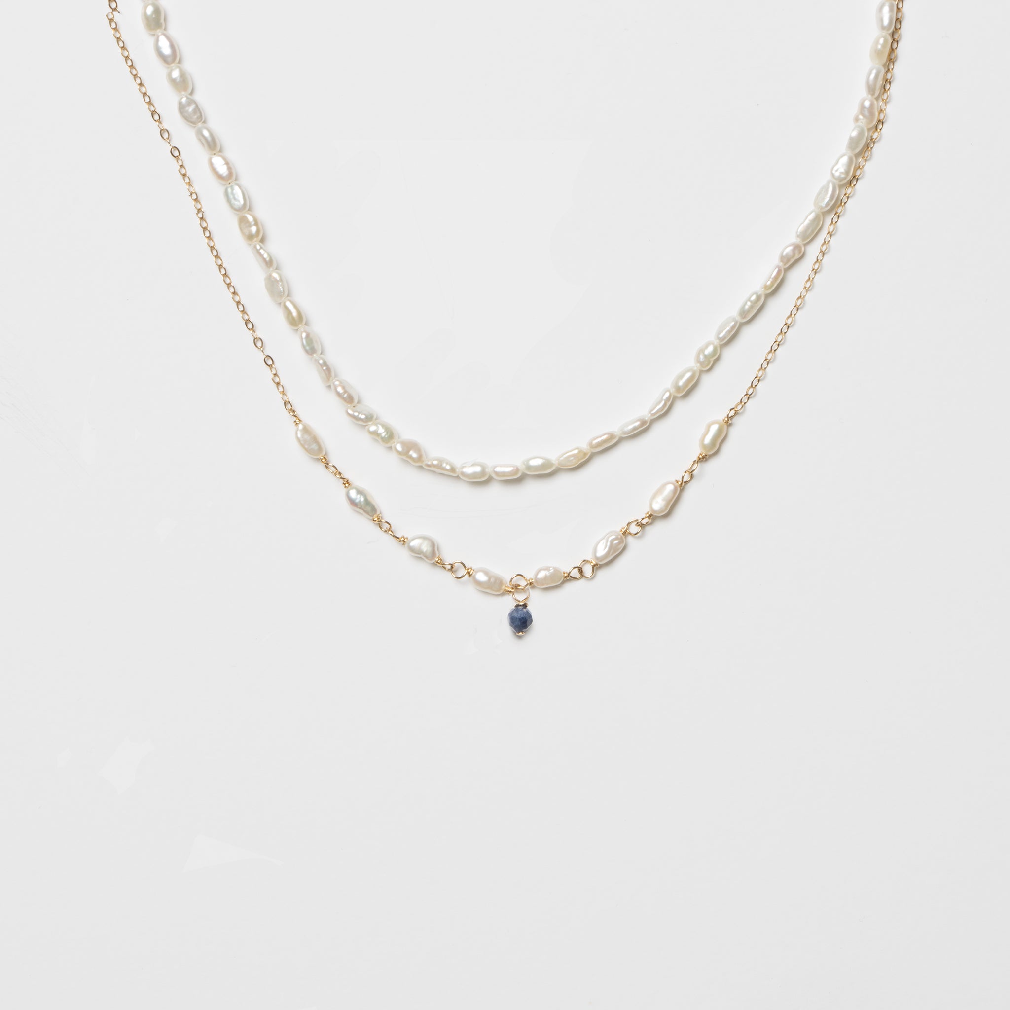 One Sapphire Pearl Set