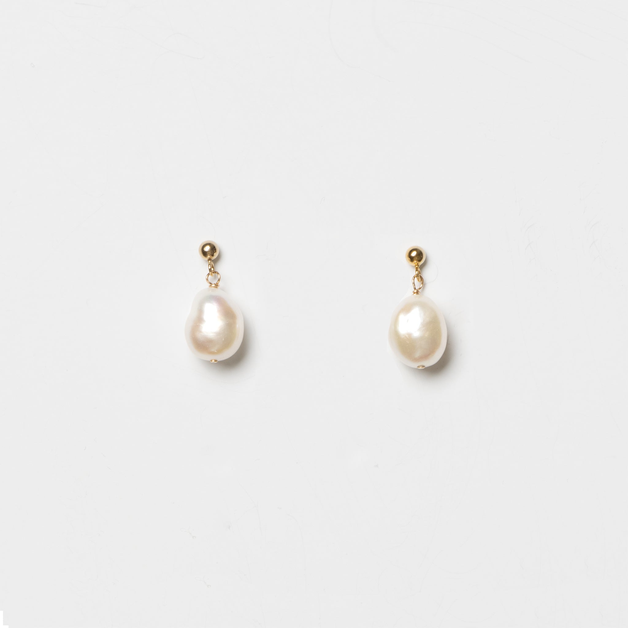 Anna Pearl Earrings